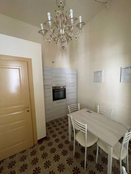 Garibaldi 86 Villa Viareggio Exterior foto